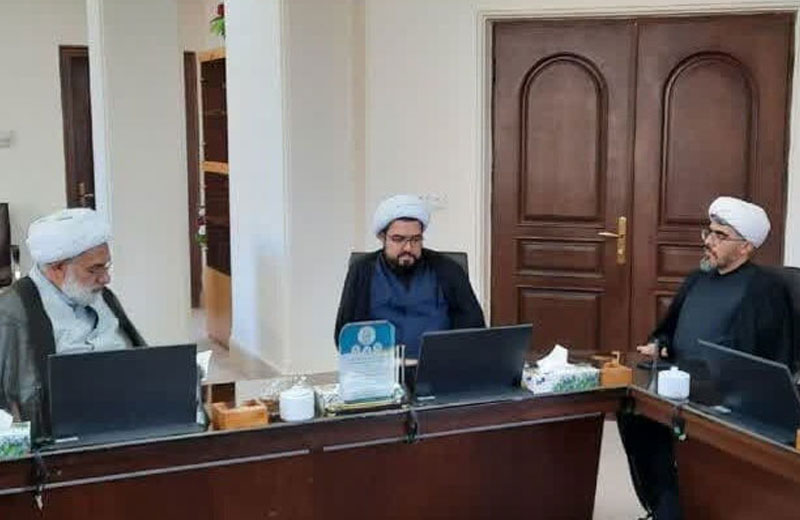 اساتید دروس خارج وارد بحث فقه سیاست خارجی شوند